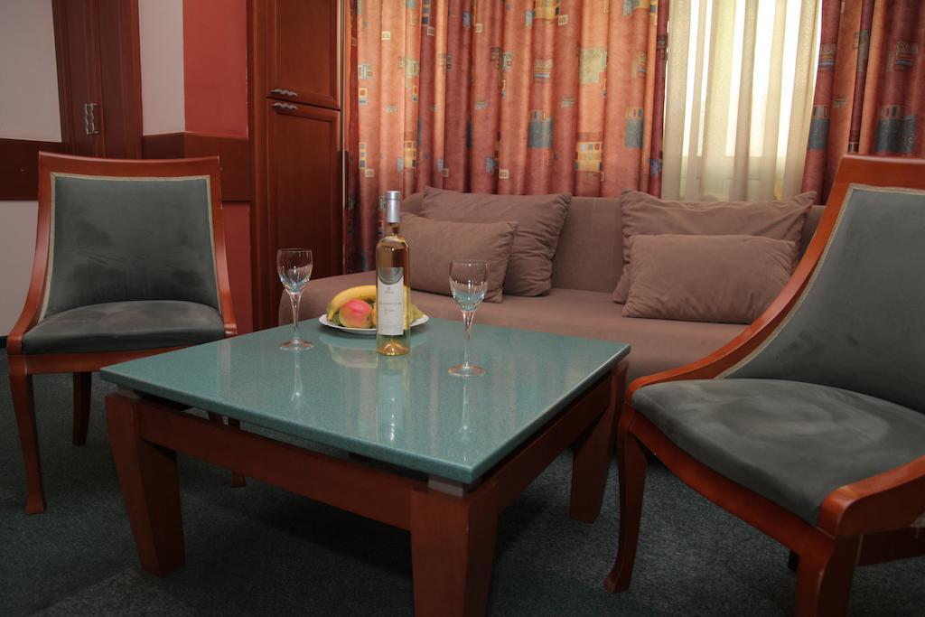 Hotel Cingo Ohrid Bilik gambar